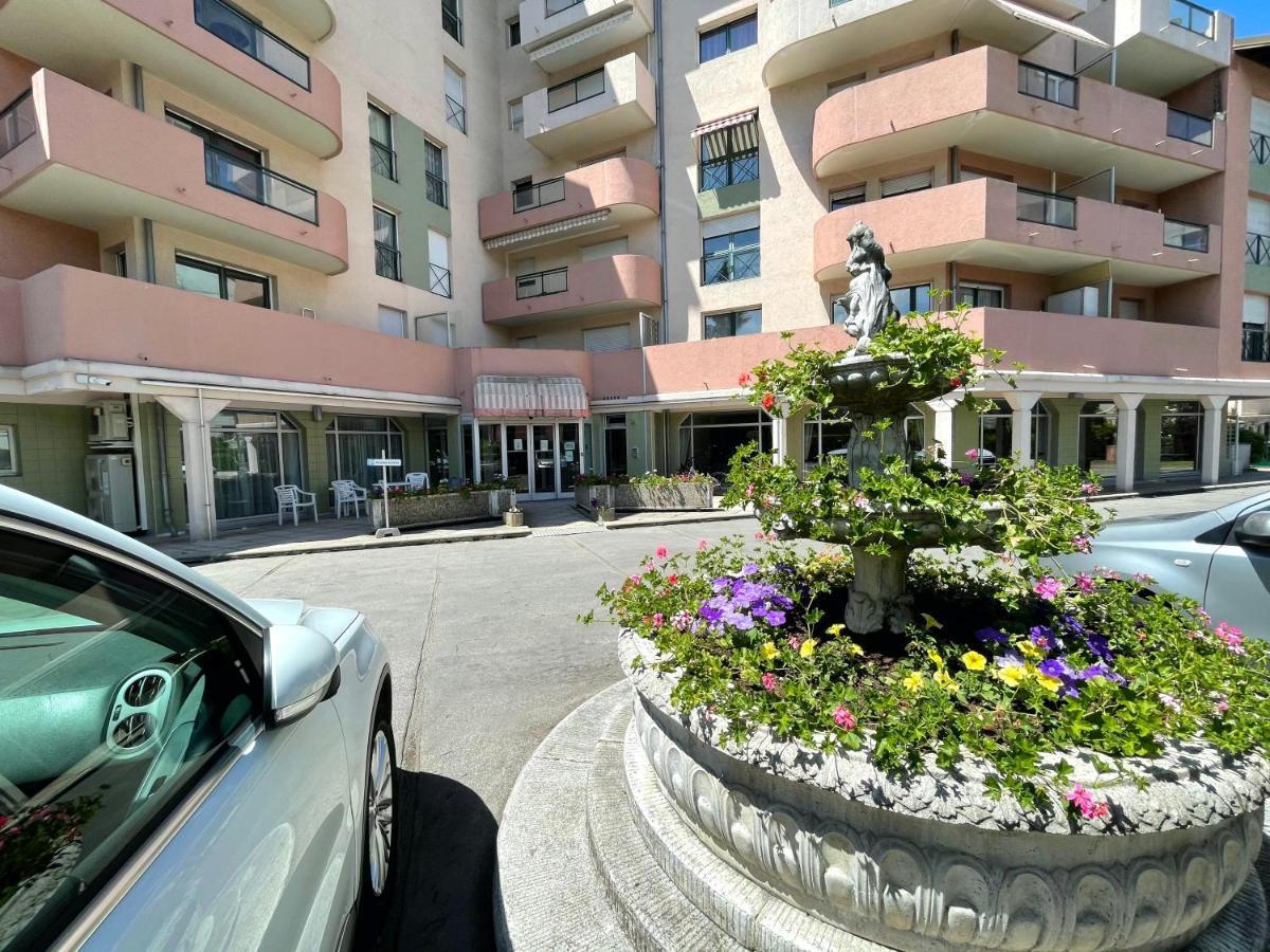 Superbe T2 A Deux Pas De La Gare Avec Parking! Apartment Annecy Exterior photo